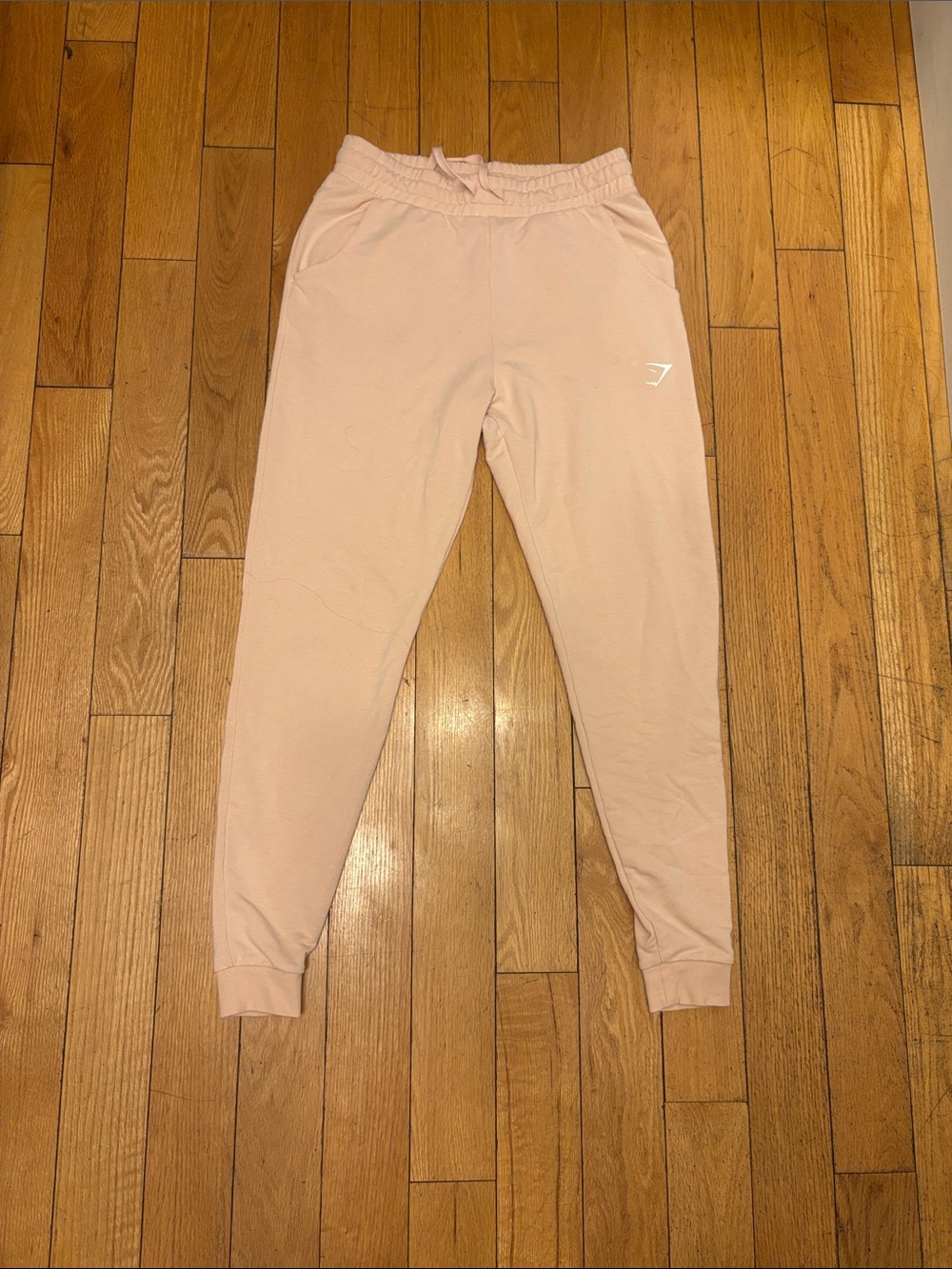 Gymshark woman’s Blush Jogger Sweatpants